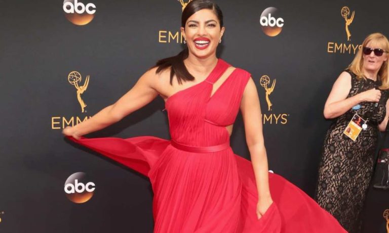 Priyanka Chopra’s Red Hot Emmy Awards 2016 Red Carpet Look