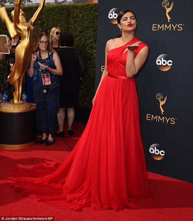 priyanka-emmy-2016