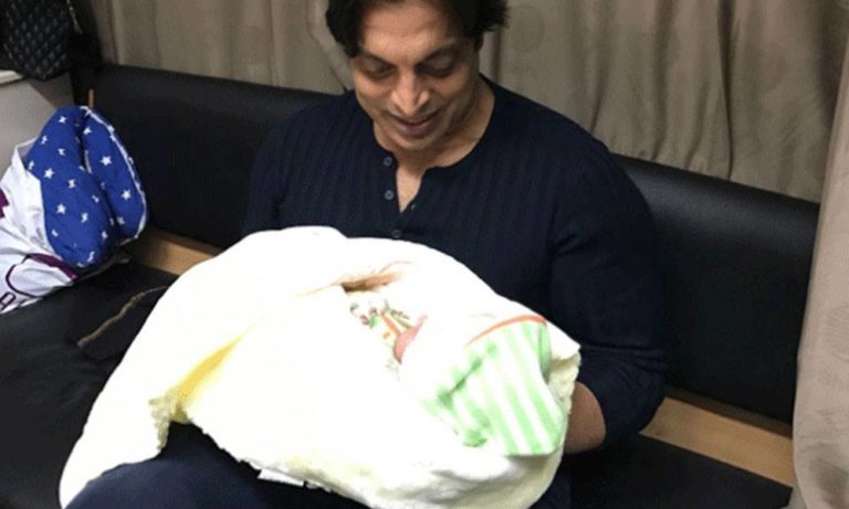 Shoaib Akhtar Blessed with a Baby Boy
