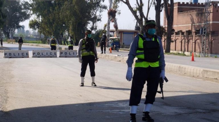 Coronavirus Sector in Pakistan Allowed to Work during Lockdown