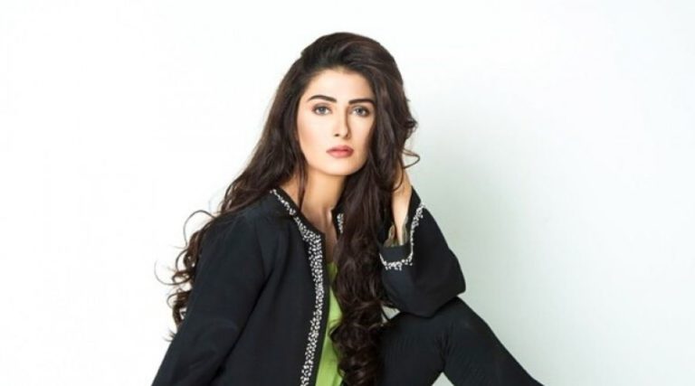 Ayeza Khan joins Twitter After Gaining 5 million followers on Instagram