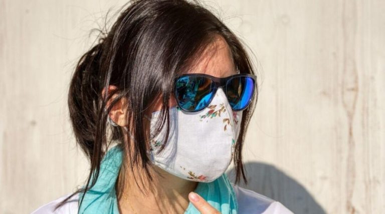Face Masks mandatory in Pakistan at public places like malls, transport, markets