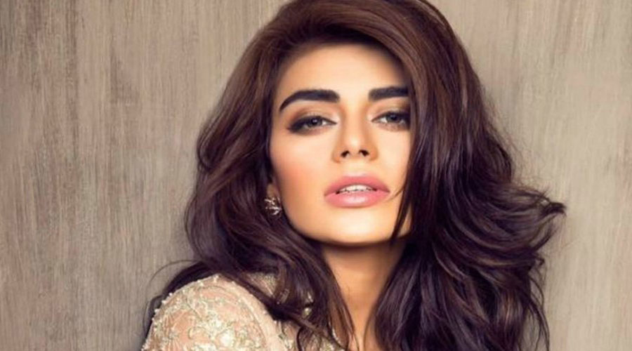 Sadaf Kanwal Became The First Pakistani Model to get 1 million followers on Instagram