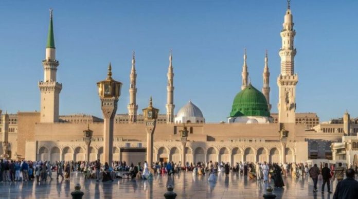 Saudi Govt reopens Masjid-e-Nabvi for public