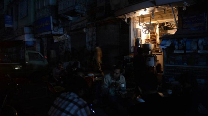 Karachi to suffer long Load Shedding hours due to supply shortage