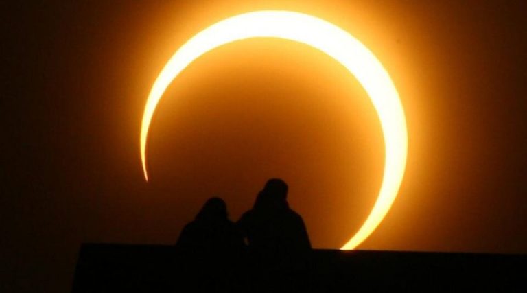 Solar Eclipse (Ring of Fire) in Pakistan – Images from Karachi, Lahore, Islamabad