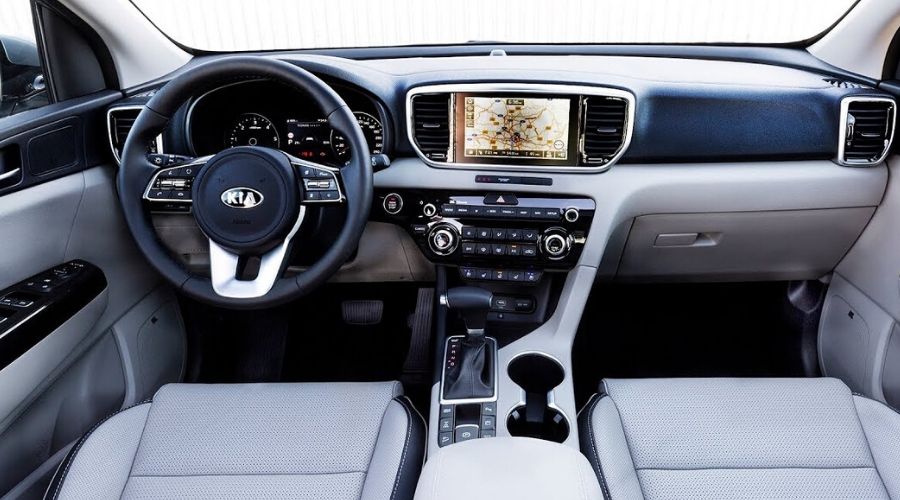 KIA Sportage LX 2020 interior