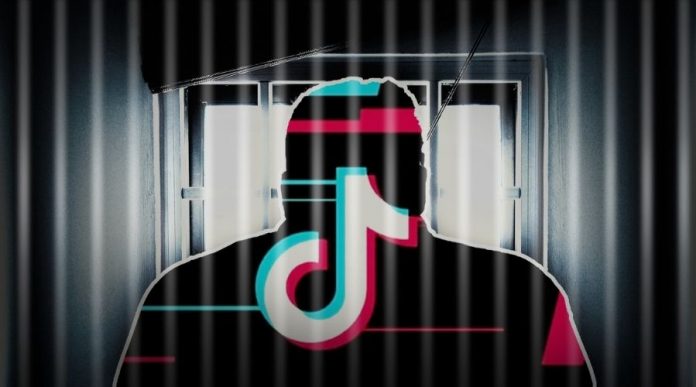 TikTok gets Banned in Pakistan & Twitter reacts with Hilarious Memes