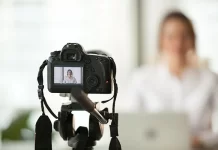 Best Vlogging Cameras To Buy in Pakistan 2022