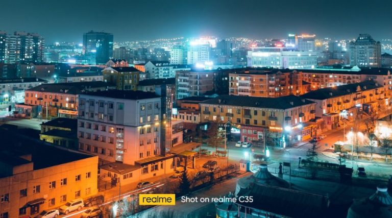 50MP Triple AI Camera on realme C35