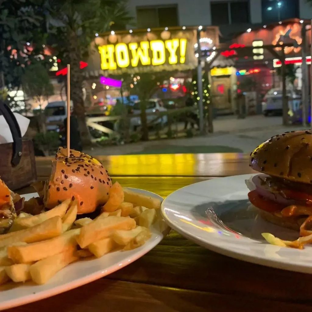  Howdy Burger Lahore
