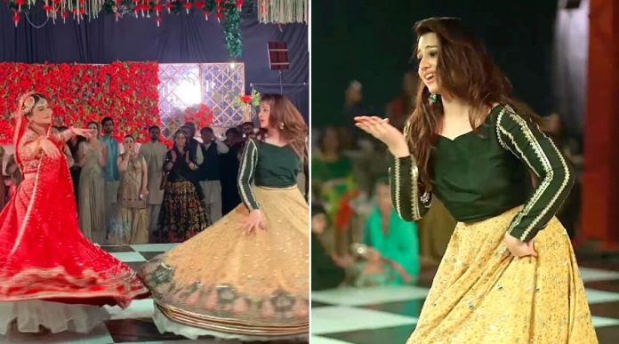 Zara Noor Abbas Dance Performance at Friend's Wedding