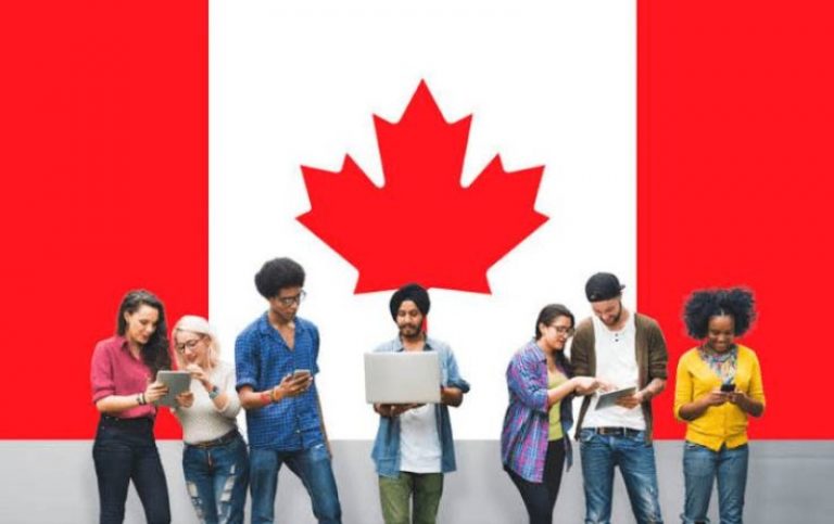 Scholarships for Pakistani students are being offered by three universities in Canada | How To Apply For Scholarship In Canada ?
